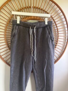 aerie Charcoal Jogger Pants with Drawstring size small